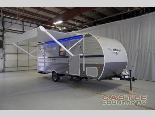 Shasta Travel Trailer Review: 3 Bunkhouse Travel Trailers - Castle Country  RV Blog